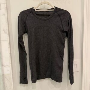 lululemon athletica Long Sleeve Tee - Dark Gray